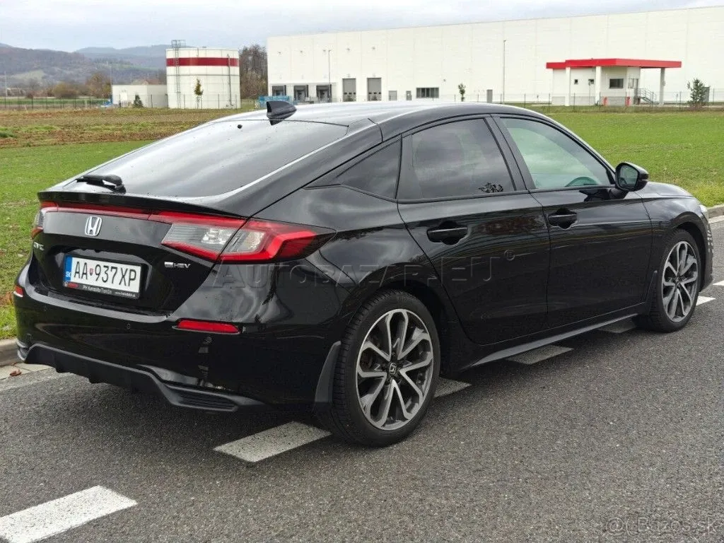 Honda Civic Hybrid Sport I-mmd - fotografia 6